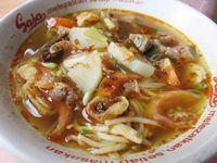 Ada Nasi Gandul, Salad hingga Soto Mie yang Enak dengan Harga Terjangkau