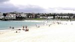 Bikini, Sinar Matahari, & Pantai Bondi