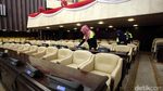 Gedung DPR Bersolek Sambut Raja Salman