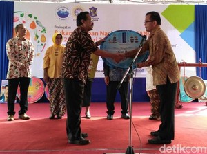 Surabaya Majukan Jam Istirahat Sekolah agar Siswa Bisa Sarapan