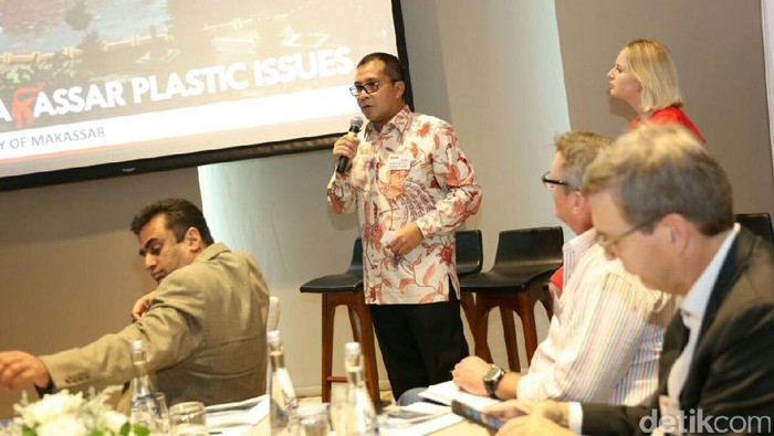 WOS 2017, Walkot Makassar Bicara Penanganan Sampah Plastik di Laut