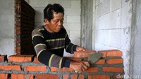 Bangunan komersial berupa ruko 3 lantai dengan luasan berkisar diantara 140-292 meter persegi. Jumlah unitnya terbatas hanya ada 16 unit.