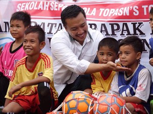 Menpora Tegaskan Agar Atlet Bersabar Tunggu Uang Saku Cair
