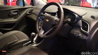 Sementara dari sisi interior dilengkapi dengan layar MID 3,5 inch untuk memberikan informasi kepada pengemudi, layar sentuh 7 inch Mylink yang berfungsi membantu infotainment dalam berkendara.