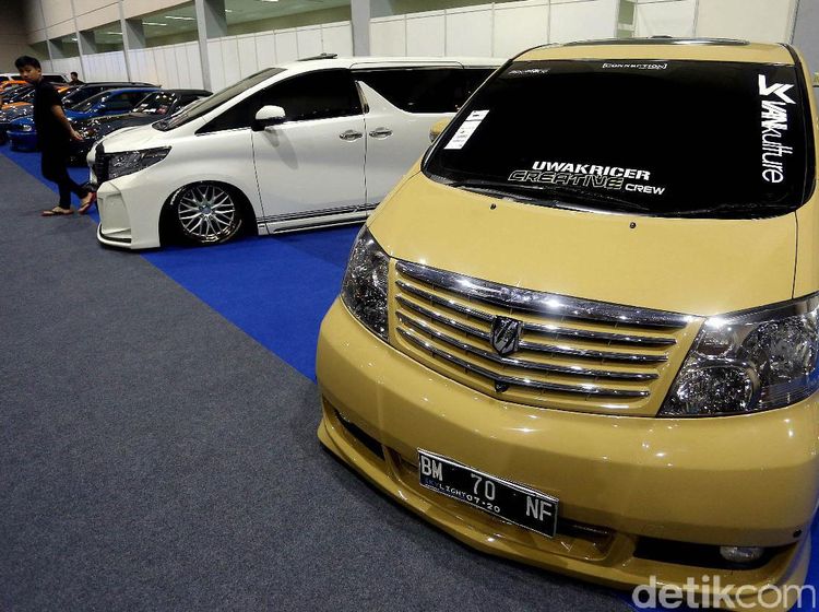 Puluhan Mobil Modifikasi Mejeng di AutoPro Indonesia 2017