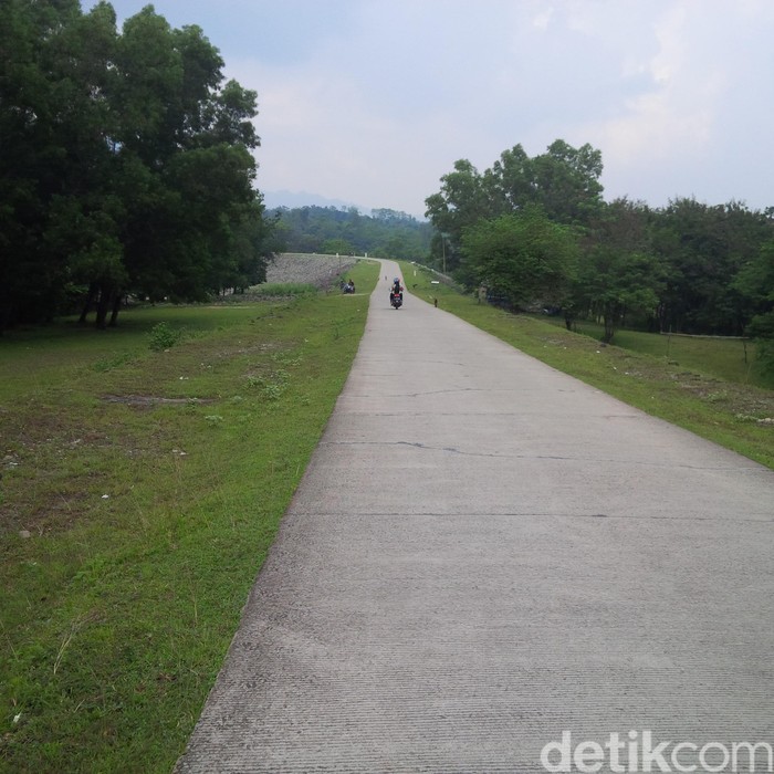 Melihat Jalan Lingkar Barat, Trans Papuanya Purwakarta