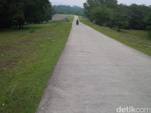 Melihat Jalan Lingkar Barat, Trans Papuanya Purwakarta