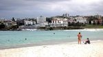 Bikini, Sinar Matahari, & Pantai Bondi