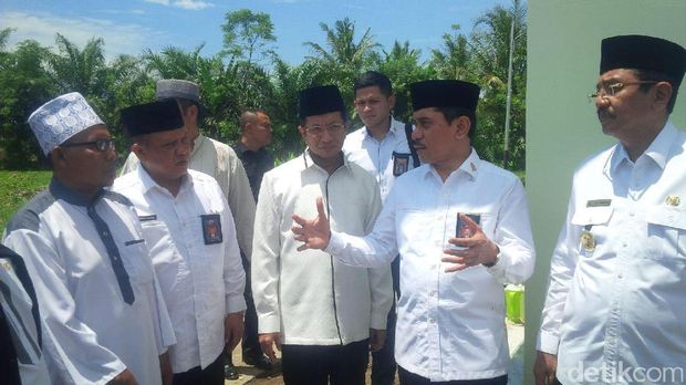 Kepala BNPT Resmikan Masjid dan Ruang Belajar di Deli Serdang
