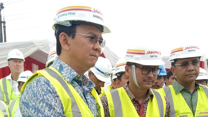 Ahok Tinjau Proyek LRT di Kelapa Gading Jakut