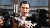 Kabag Penum Divisi Humas Polri Kombes Martinus Sitompul menjelaskan tertundanya audiensi karena Dubes Saudi sibuk mempersiapkan kedatangan Raja Salman.
