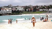 Pantai Bondi di Sydney, Australia dinobatkan sebagai pantai terindah kedua di dunia. Pantai ini terkenal dengan pemandangan tepi lautnya yang ciamik. Foto: Wahyu Setyo Widodo