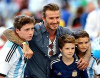 Pamer Chicken Pie Buatannya, David Beckham Dipuji Ribuan Penggemar