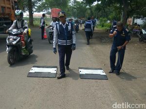 Puluhan Truk Tambang Kelebihan Tonase Terjaring Operasi