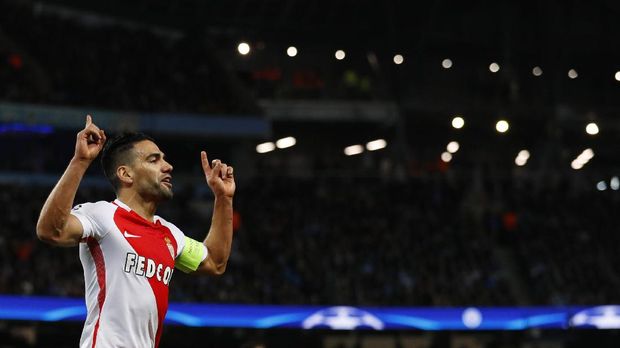 Falcao saat merayakan gol ke gawang lawan