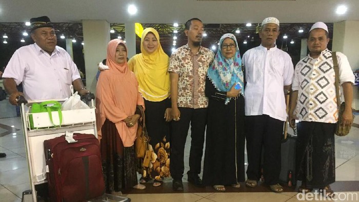 Jemaah Umrah yang Sempat Ditahan di Jeddah Tiba di Pasuruan