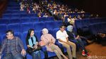 Sandiaga Uno Jadi Rebutan di Nobar SYTD 2