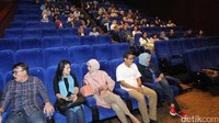Ia pun turut menikmati film garapan MD Picture tersebut.