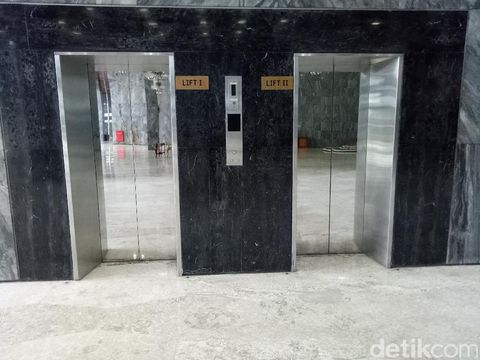 Persiapan DPR menyambut Raja Salman. 