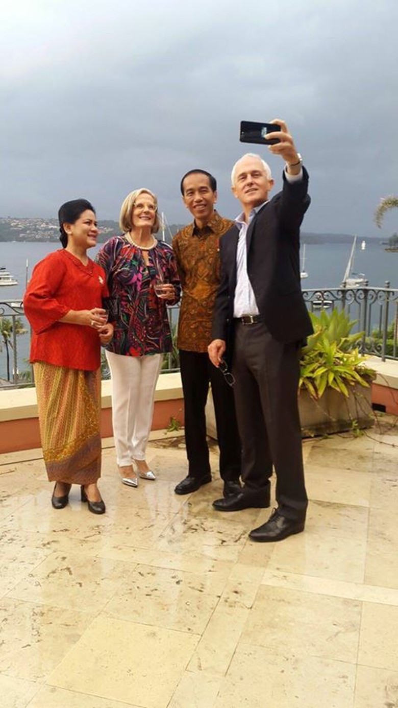 Selfie Dengan PM Turnbull Jokowi Kunjungan Singkat Nan Berkesan