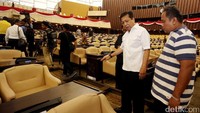 Setya Novanto meninjau persiapan gedung DPR dalam rangka menyambut Raja Salman.