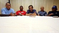 Panitia Kongres Luar Biasa (KLB) PARFI 2017 menggelar jumpa pers di Jakarta, Sabtu (25/2). 
