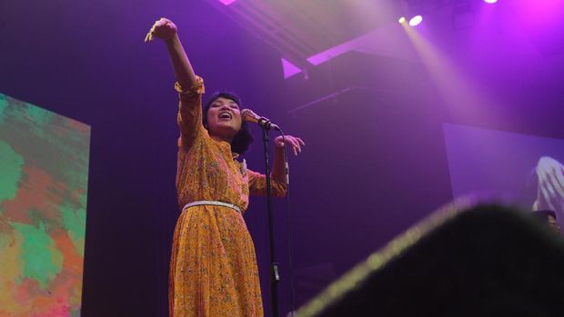 Ssst, Ada Bocoran Album White Shoes and the Couples Company di Sini!