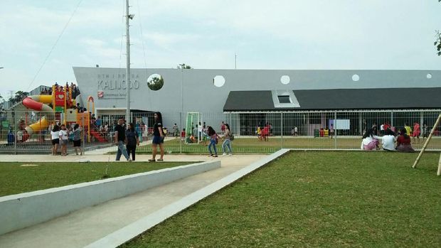Setelah Kalijodo, Nanti Turis Bisa Nikmati RTH Lapangan Banteng