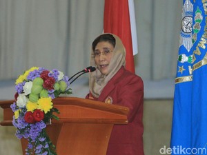 Orasi Ilmiah Susi di Depan Akademisi: Percuma Sarjana Kalau Malas