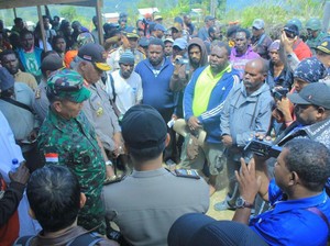 Rusuh Saat Rapat Pleno KPU Intan Jaya Dipicu Senjata Api Pejabat