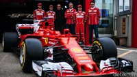 Ferrari meluncurkan mobil dalam presentasi secara online dari markas Ferrari dari sirkuit tes Fiorano. Foto: Ferrari