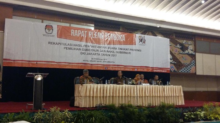 KPU DKI Gelar Pleno Rekapitulasi Perhitungan Suara Pilgub DKI