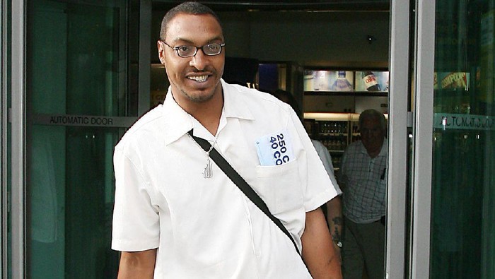 Gara-gara Nama, Anak Muhammad Ali Sempat Ditahan Imigrasi AS