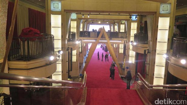 Antisipasi Cuaca, Panitia Pasang Atap Buatan di Karpet Merah Oscar 2017