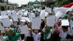 Ratusan Anak Nelayan Tulis Surat Untuk Presiden