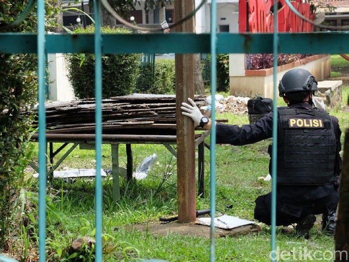 Yayat Ternyata Simpan 2 Bom Panci di Taman Pendawa Bandung