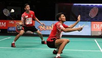 Fajar Alfian/Muhammad Rian Ardianto bertanding melawan Mohammad Ahsan/Kevin Sanjaya. Ganda putra Musica Champions itu kalah dengan skor 18-21, 17-21. Pool/Yuni Kartika/Humas Superliga Badminton.