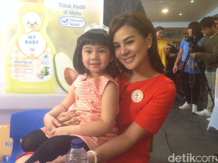 Astrid dan Anabelle/ Foto: Radian Nyi S Astrid dan Anabelle/ Foto: Radian Nyi S