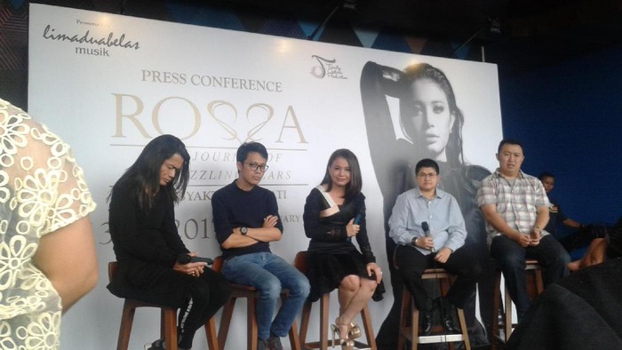 Gelar Konser, Rossa Tak Ingin Tampil Seperti di Rekaman