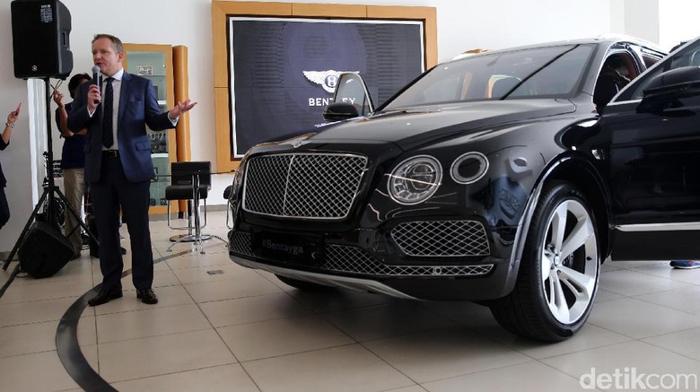 Siapa yang sangka Suku Cadang Bentley, Jaguar dan Land Rover Ini Cukup Murah Foto: Ari Saputra Siapa yang sangka Suku Cadang Bentley, Jaguar dan Land Rover Ini Cukup Murah Foto: Ari Saputra