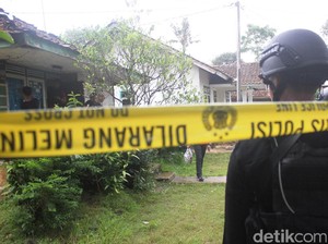 Densus 88 Tangkap 2 Terduga Teroris di Sukoharjo dan Karanganyar
