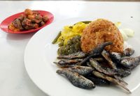 Bakso Kudus Hingga Nasi Padang Ada di Kantin Plaza Senayan