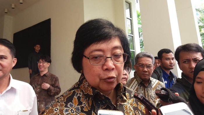 Menteri LHK akan Terapkan Peraturan Plastik Berbayar