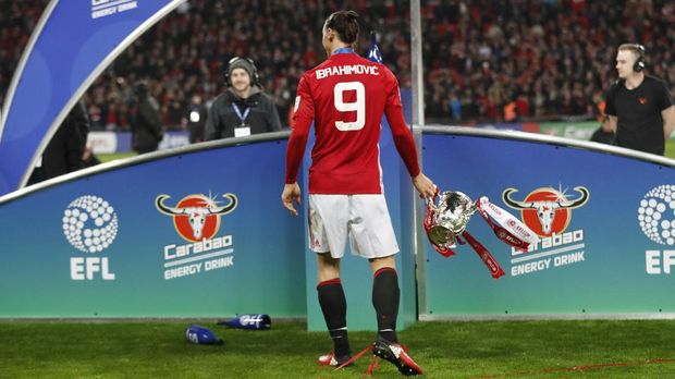 Zlatan Ibrahimovic mampu mengantarkan Manchester United juara Piala Liga.