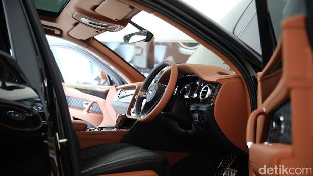 10 Orang Kaya Indonesia Sudah Pesan SUV Bentley