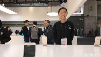 Penasaran seperti apa teknologi 5X tersebut dan apakah benar Oppo akan memperkenalkan smartphone terbarunya? Simak live report dari detikINET, langsung dari Barcelona. (Foto: detikINET/Adi Fida Rahman)