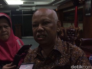 Kata Guru Besar UIN soal Spanduk Tolak Salatkan Jenazah