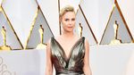Hot In Black! Balutan Busana Hitam Nan Seksi di Oscar 2017