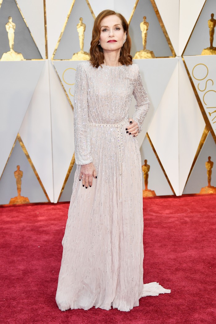 HOLLYWOOD, CA - FEBRUARY 26:  Actor Isabelle Huppert attends the 89th Annual Academy Awards at Hollywood & Highland Center on February 26, 2017 in Hollywood, California.  (Photo by Frazer Harrison/Getty Images)