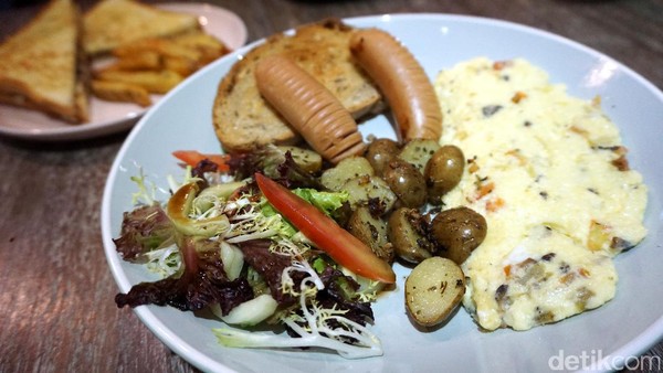 Yuk, Cicip Omelette Platter dan Mini Burger Sedap di Sini!